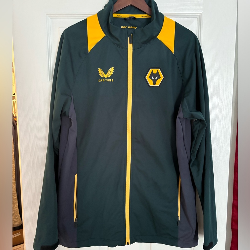 Castore Wolverhampton Wanderers F.C Training Warm Up Jacket Medium
